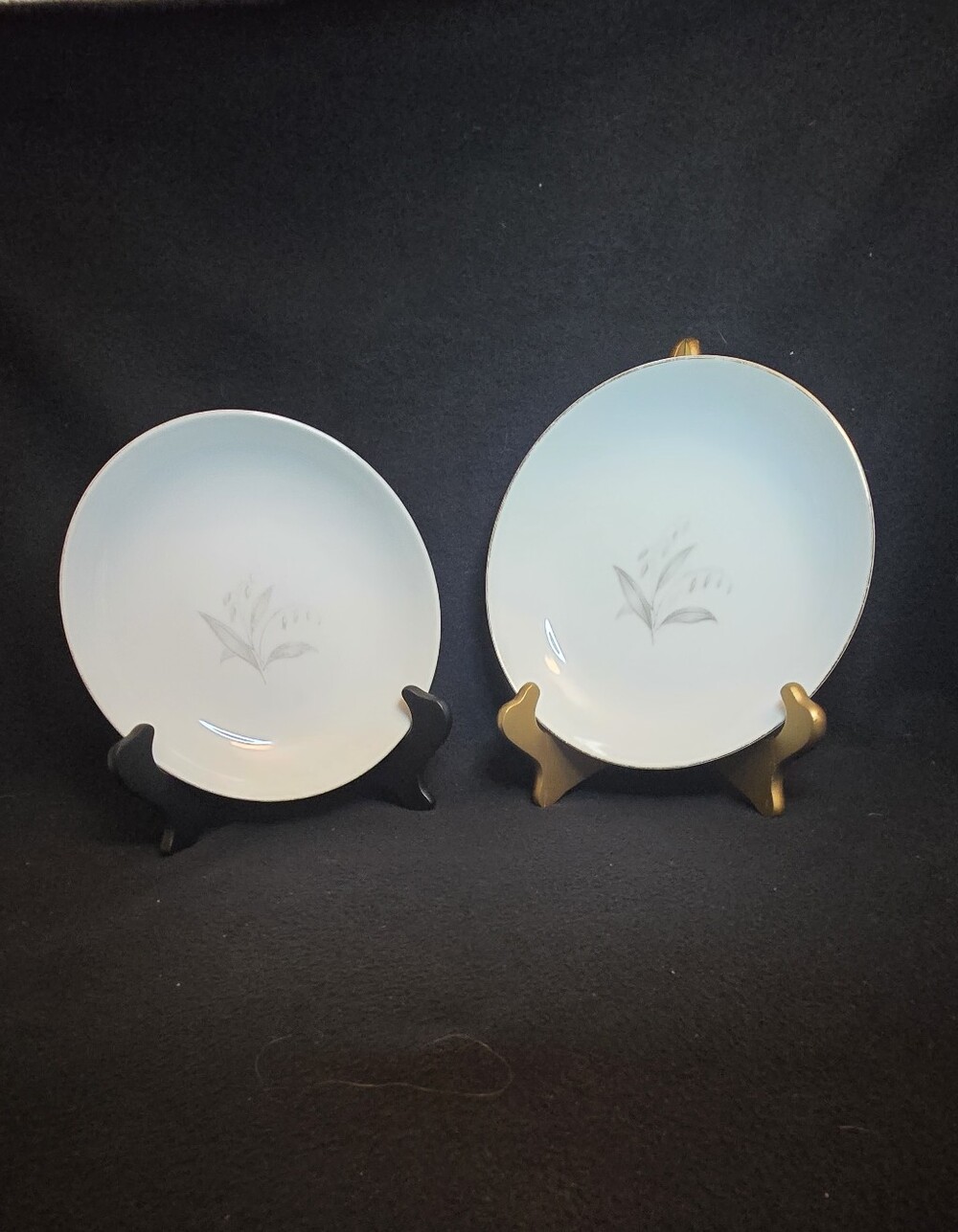 Kaysons Golden Rhapsody Dessert Plates Set of 2